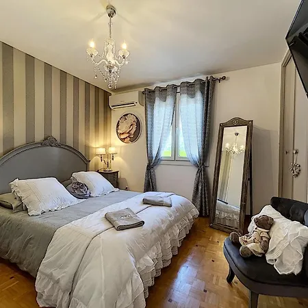 Villa The Enchanted House - Pool & Garden - Parking *