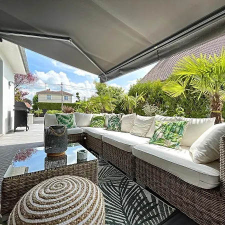 Villa The Enchanted House - Pool & Garden - Parking