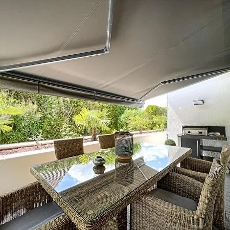 The Enchanted House - Pool & Garden - Parking Villa